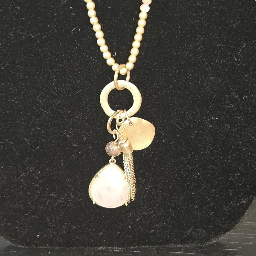 Rose Quartz & Gold Tone‎ Charms Pendant On A Multi Beaded Necklace Unmarked 34